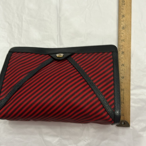 Vintage Gucci Clutch Bag - Picture 11 of 13